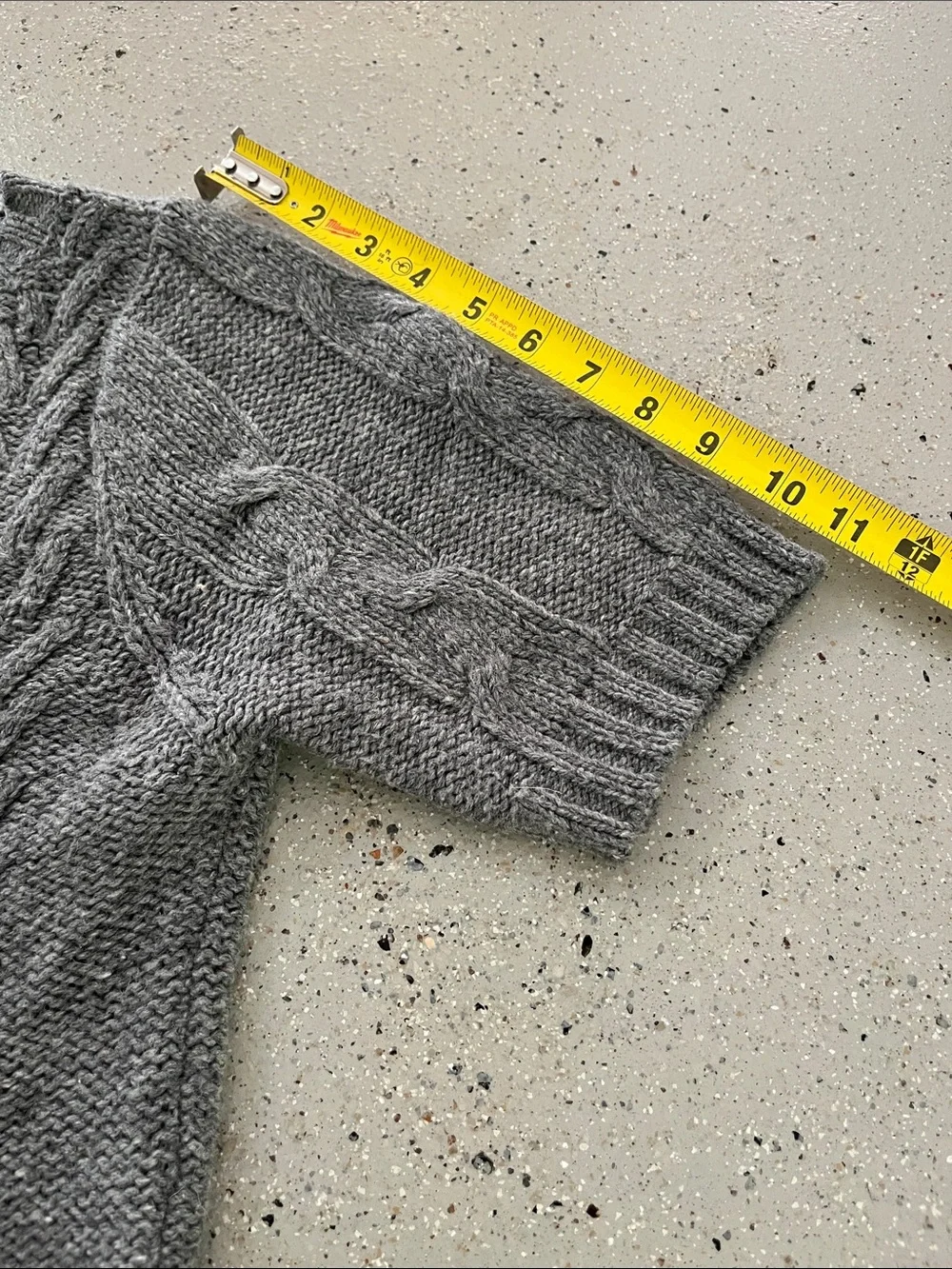 I LOVE H81 SHORT SLEEVE WOOL BLEND BEADED CABLE MIXED KNIT SWEATER GRAY SIZE M